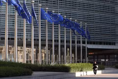 At the European Commission headquarters in Brussels. (Photo: Xinhua/VNA)