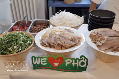 After covering more than 4,000 km across Europe, the Pho Cultural Roadshow Europe 2026 makes its final stop at Viet Pho Restaurant in Berlin. (Photo: VNA)