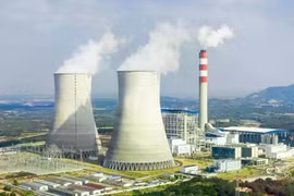 Climate Governance Malaysia director Gary Theseira suggests that Malaysia ties up with Indonesia and the Philippines to jointly develop nuclear plants. (Photo: freemalaysiatoday)