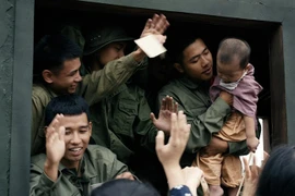 A scene of "Red Rain". The film has surpassed 150 billion VND on its sixth day in cinemas. (Photo: Galaxy Studio)