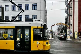 “Dong Xuan” tram stop highlights Vietnamese presence in Berlin