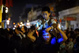 Earth Hour has been observed annually in Vietnam since 2009. (Photo: VNA)