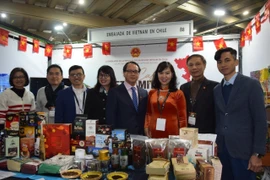 The Vietnamese Embassy in Chile hosts the Vietnam booth at ExpoCafé 2025 in Santiago (Photo: VNA)