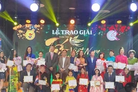 At the award ceremony for the contest “Tet in my heart”. (Photo: VNA)