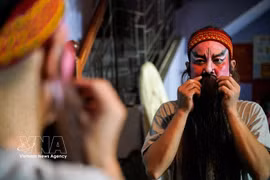 Make-up art in Tuong (classical opera) brings characters to life