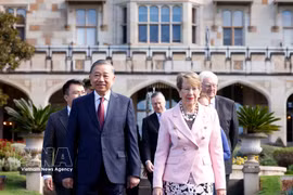 Top Vietnamese leader meets with Governor of New South Wales