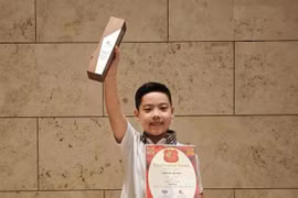 Nguyen Lee Hieu won the first prize in the Non-Professional Guitar Category, Group II in the 19th ZhongSin International Music Competition. (Photo: courtesy of ZhongSin International Music Competition)