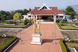 The Laos – Vietnam Combatant Alliance Museum in Dong village, Sepon district in the Lao province of Savannakhet (Photo: VNA)