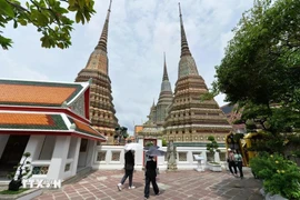 Tourists in Bangkok, Thailand (Photo: VNA)