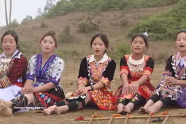 Border school helps preserve ethnic cultural heritage