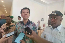 Director General of Human Rights Services and Compliance at the Human Rights Ministry, Munafrizal Manan (center) (Photo: ANTARA)