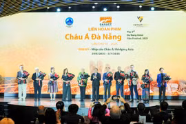 The jury members of the competition categories at the opening ceremony. (Photo: VNA)