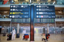 Tourists are pictured at the arrivals hall at Suvarnabhumi airport. (Photo: AI)