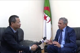 Algerian politician highlights Vietnam’s renewal policy