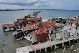 Typhoon Matmo makes landfall in northern Philippines (Photo: AP)