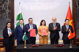 Delegates at the fifth meeting of the Vietnam-Pakistan Joint Subcommittee on Trade in Hanoi on July 11. (Photo: MoIT)