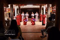 Xoan singing keeps heritage alive under ancient communal house