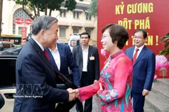 Party leader extends Lunar New Year greetings to VNA