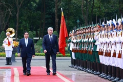 Kyrgyz Prime Minister pays official visit to Vietnam