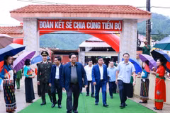 Prime Minister attends groundbreaking ceremony for boarding schools in border areas 