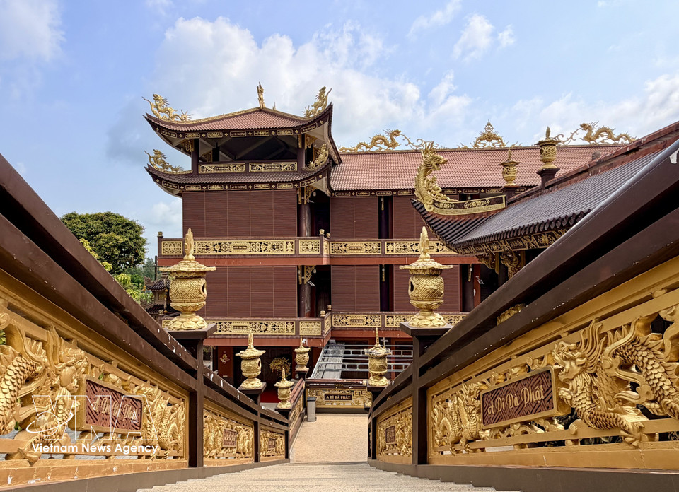 Inside the pagoda, decorative details are meticulously crafted, harmoniously combining traditional colours and motifs. (Photo: VNA)