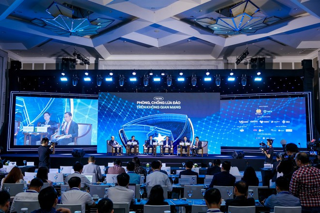 Delegates at the event: Photo (VietnamPlus) sonr8958-1061.jpg