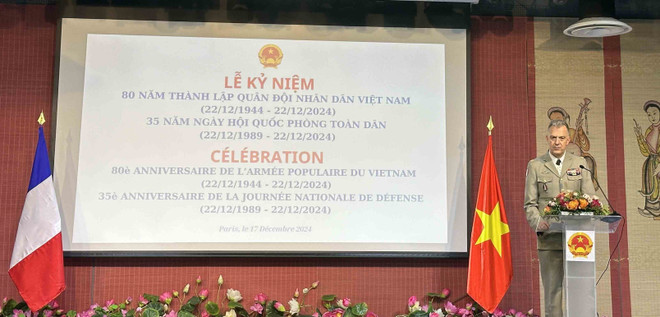 Deputy Chief of Staff of the French Army Major General Stéphane Richou speaks at the event. (Photo: VNA) VPA celebration 2.jpg