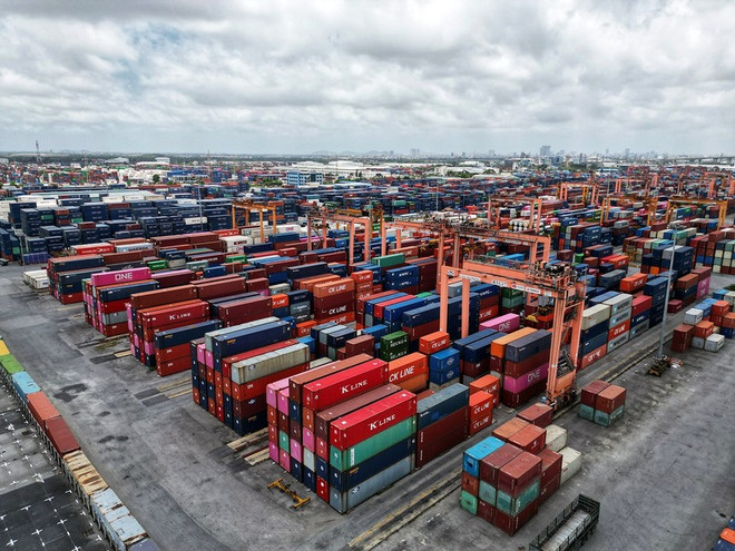 European businesses express optimism about Vietnam's economy in the short and long term. (Photo: Vietnam+) Eurocham 1.jpg