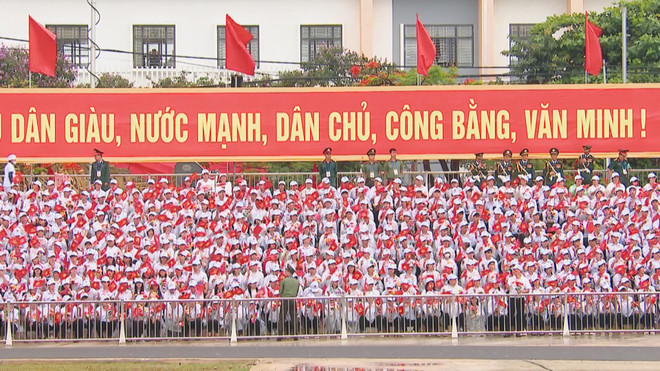 For the past 79 years, under the leadership of the Communist Party, the Vietnamese people have united in solidarity, supported by international cooperation, to achieve successive victories. ava ok00000000.jpg