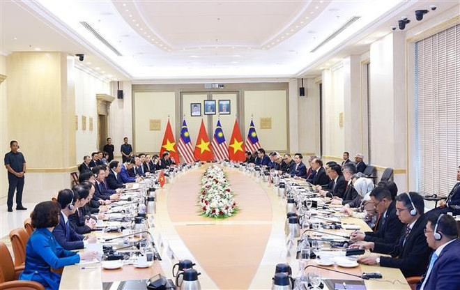 At the talks between the two PMs in Kuala Lumpur on May 25 (Photo: VNA) kuala-lumpur-talks-vna.jpg