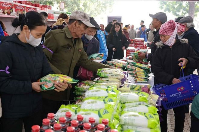 charity-tet-market-2.jpg