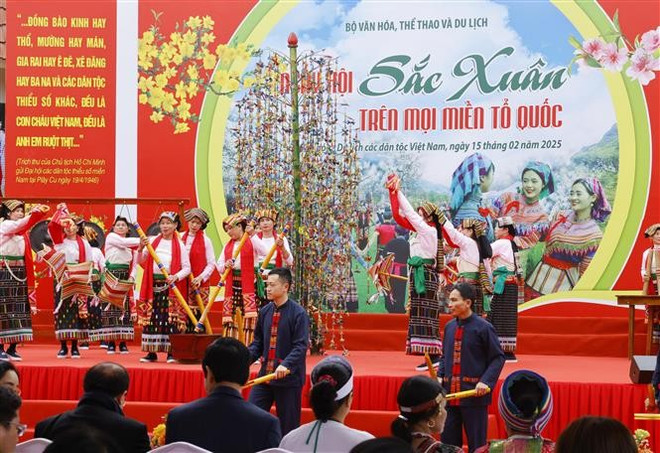 54-vietnam-ethnic-group-festival-vna.jpg