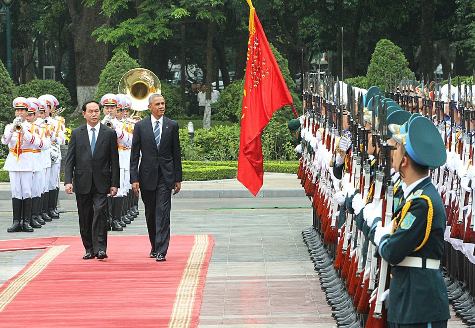 State President Tran Dai Quang hosts the official welcome ceremony for US President Barack Obama during his State visit to Vietnam (May 23, 2016). Photo: VNA