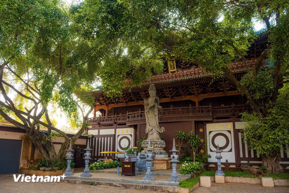 Gallery - Khám phá ngôi chùa phong cách 'xứ Phù Tang' giữa lòng phố núi Gia Lai - image 6