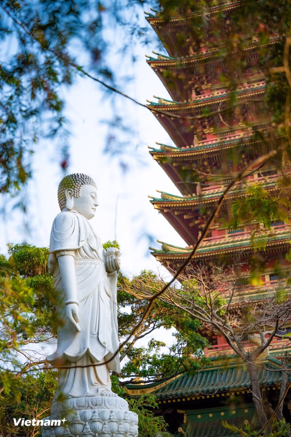 Gallery - Khám phá ngôi chùa phong cách 'xứ Phù Tang' giữa lòng phố núi Gia Lai - image 13
