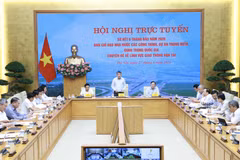Prime Minister Le Minh Hung chairs the meeting reviewing the implementation of major transport projects during the first six months of 2026 on June 27, 2026. Photo: VNA