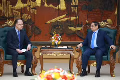 Prime Minister Pham Minh Chinh receives Russian Ambassador to Vietnam Gennady Bezdetko in Hanoi on April 1, 2026. Photo: VNA