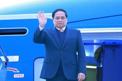 Prime Minister Pham Minh Chinh leaves for a working trip to Laos on January 9 morning. (Photo: VNA)