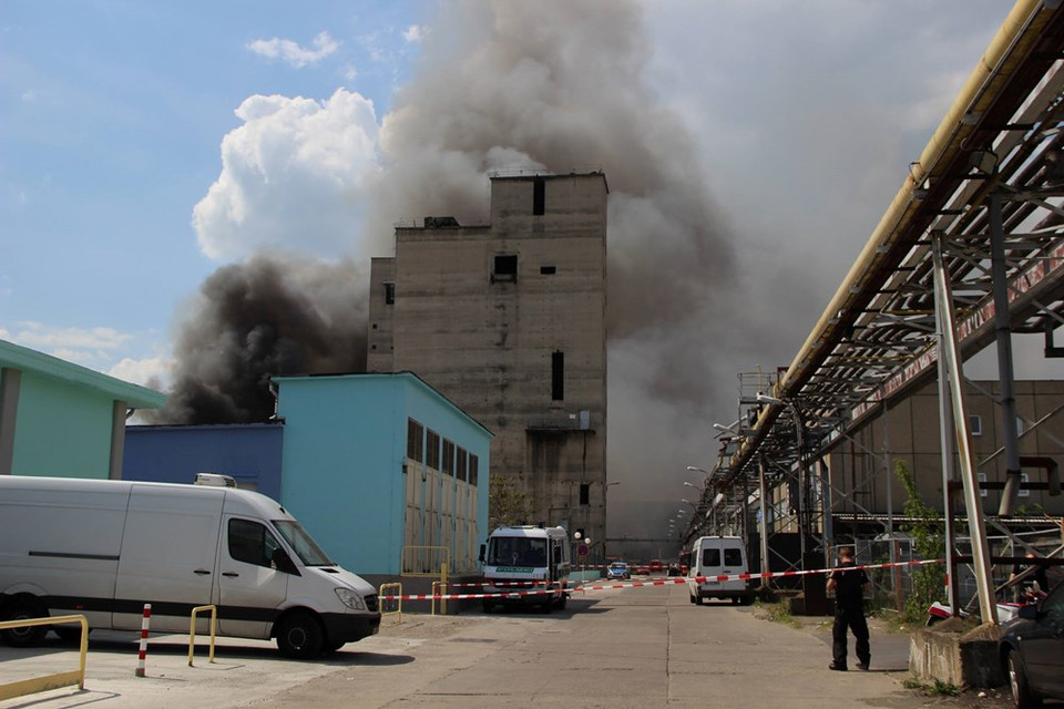 The fire started at a warehouse owned by an Indian. The facility contained goods of some 20 Vietnamese people (Photo: VNA)