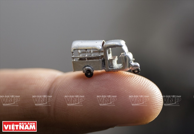 A lambro model (Photo: VNA)