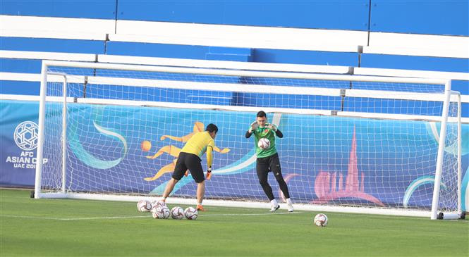 Getting the better of Japan, four-time Asian champions, will be an altogether different proposition, and if Vietnam somehow manages to do it, it will definitely be written into the history books as the best feat by any ASEAN team in history, says Foxsports (Photo: VNA)