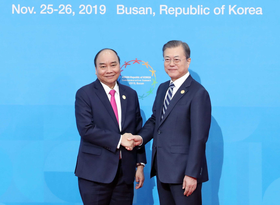  President Moon Jae-in welcomes Prime Minister Nguyen Xuan Phuc (Photo: VNA)
