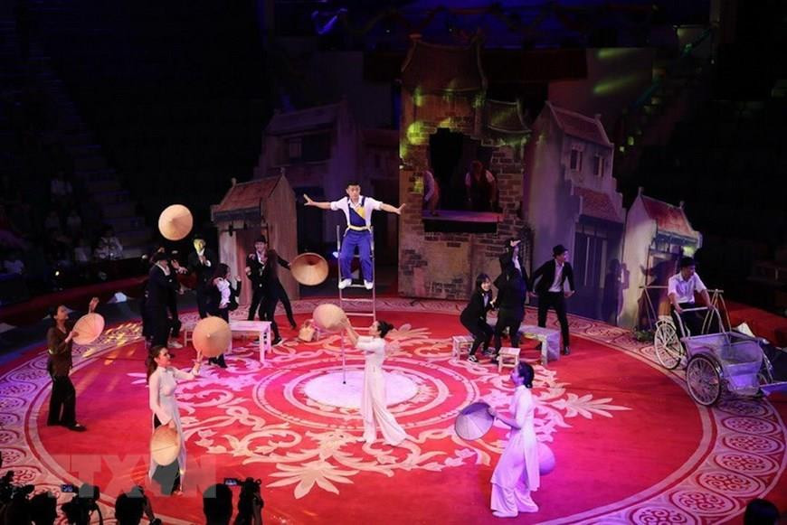 Circus artists perform at the festival (Photo: VNA)