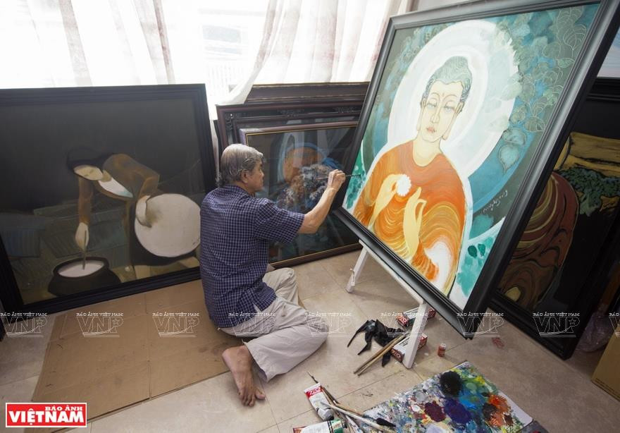 Phuong Hong's paintings are highly appreciated by experts (Photo: VNA)