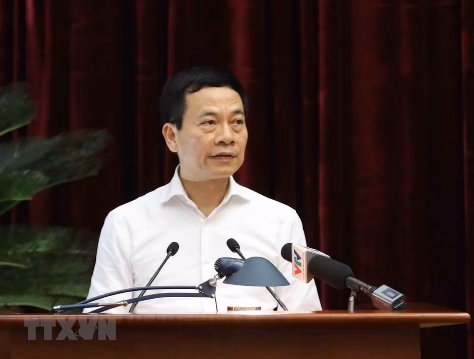 Member of the CPV's Central Committee, General Director of the military-run telecom provider Viettel Nguyen Manh Hung (Source: VNA) 