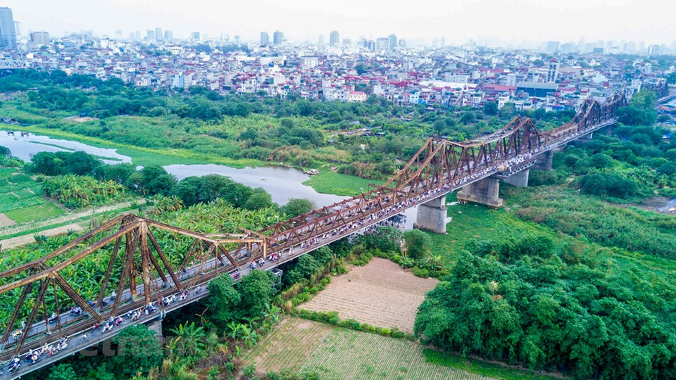 The bridge was built in 1899-1902 by the architects Daydé &amp; Pillé of Paris, and opened in 1903 (Photo: Vietnam+)