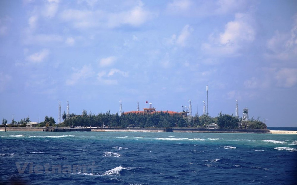 Different from initial thought of a place of only coral, sand, gravel, sun and wind, Truong Sa has emerged prideful and superficial (Photo: Vietnam+)