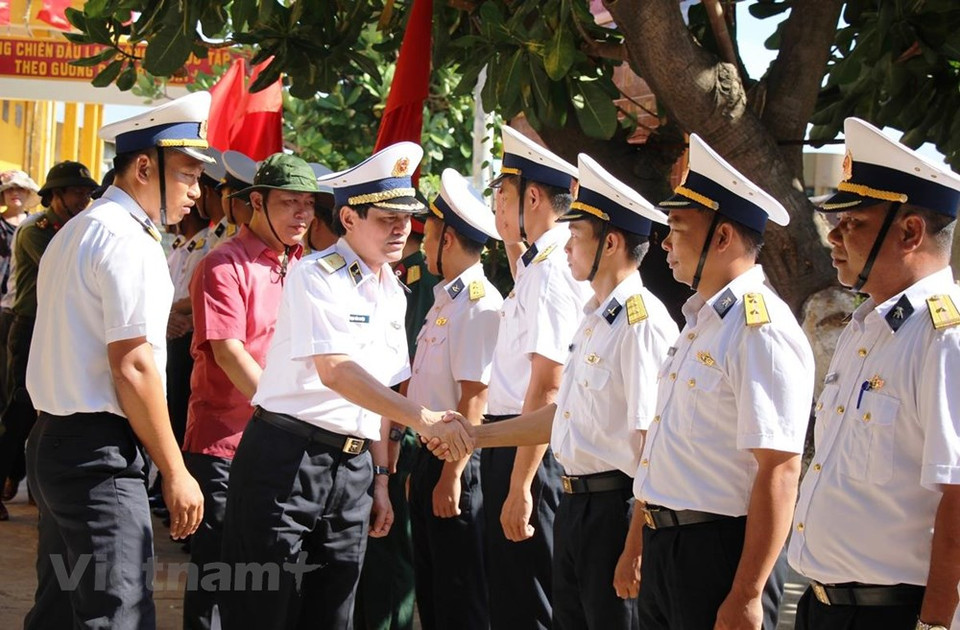 Despite difficult conditions, severe weather, Truong Sa garrisons do not give up (Photo:Vietnam+)
