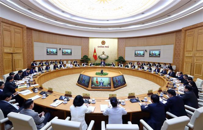 The Government convened its monthly meeting for March 2019 in Ha Noi on April 2 under the chair of Prime Minister Nguyen Xuan Phuc (Photo: VNA)