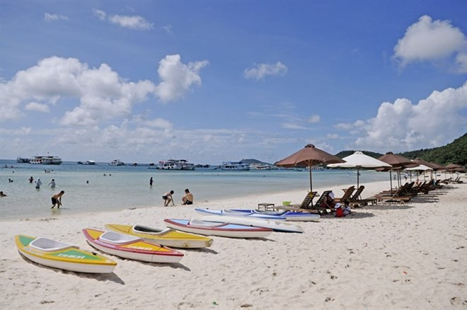 In the first quarter of 2019, Phu Quoc island welcomed 1.32 million arrivals, of whom nearly 232,000 were foreign tourists (Photo: VNA)